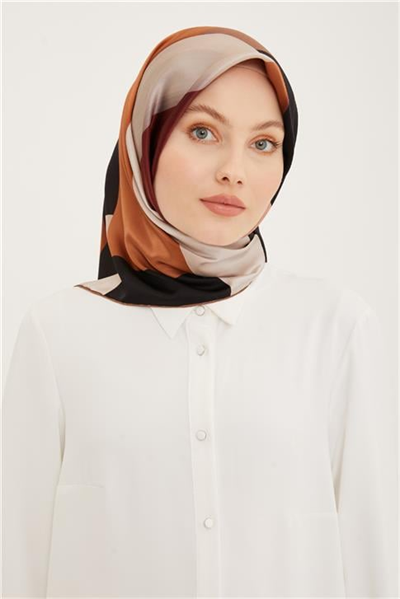 Armine Sura İpek Eşarp 23Ya8918 01