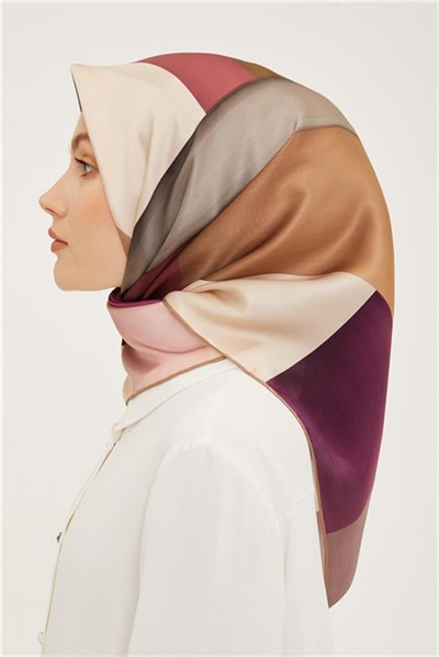 Armine Sura İpek Eşarp 23Ya8918 07