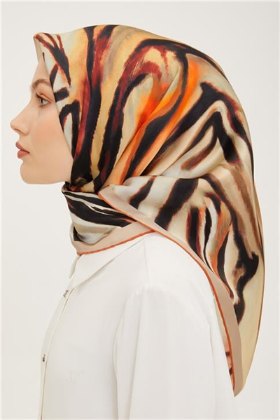 Armine Sura İpek Eşarp 23Ya8929 04