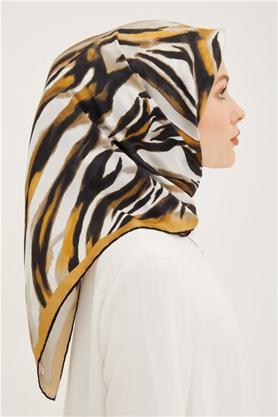 Armine Sura İpek Eşarp 23Ya8929 06