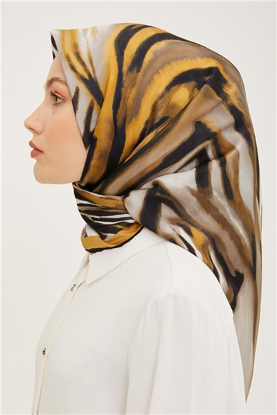 Armine Sura İpek Eşarp 23Ya8929 06