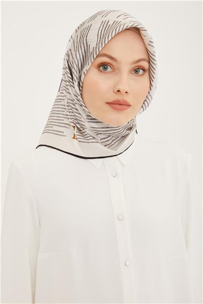 Armine Sura İpek Eşarp 23Ya8942 6 09