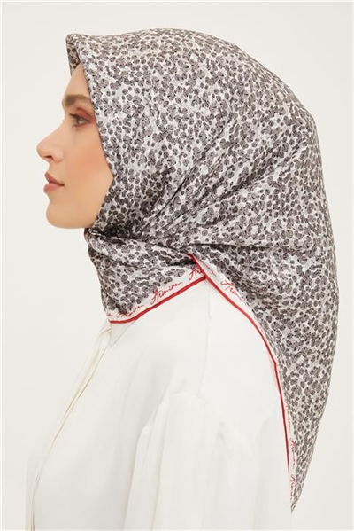 Armine Sura İpek Eşarp 23Ya8947 6 06