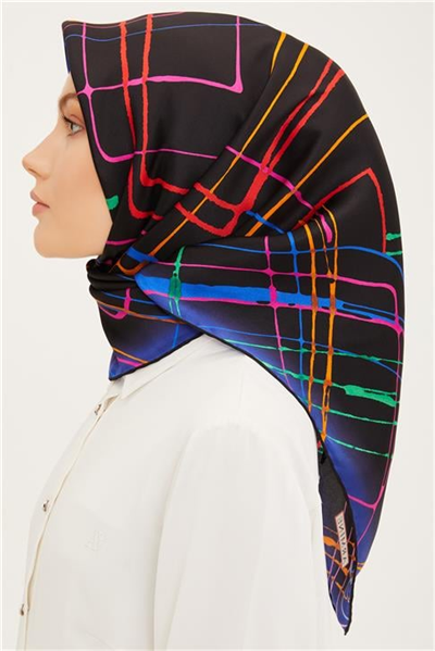 Armine Sura İpek Eşarp 23Ya8948 02