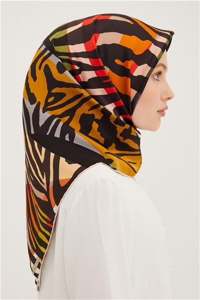 Armine Sura İpek Eşarp 23Ya8950 01