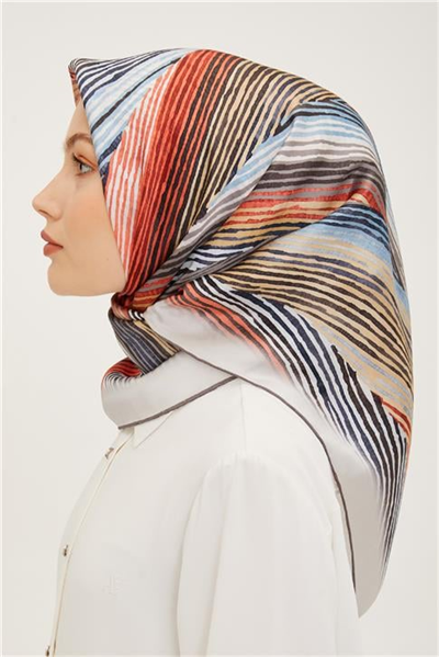 Armine Sura İpek Eşarp 23Ya8955 07
