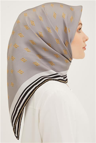 Armine Sura İpek Eşarp 23Ya8959 03