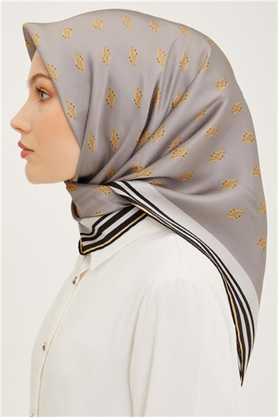 Armine Sura İpek Eşarp 23Ya8959 03