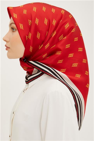 Armine Sura İpek Eşarp 23Ya8959 04