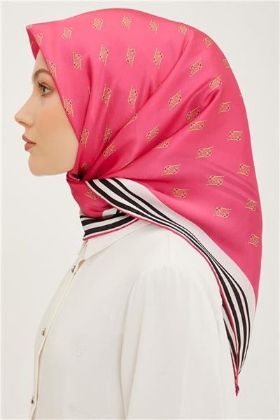 Armine Sura İpek Eşarp 23Ya8959 34