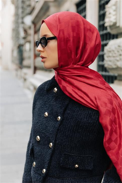 Armine Viscon Kare Desen Şal 04