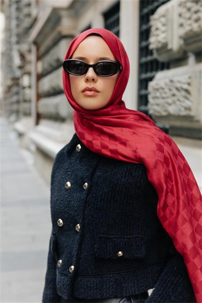 Armine Viscon Kare Desen Şal 04