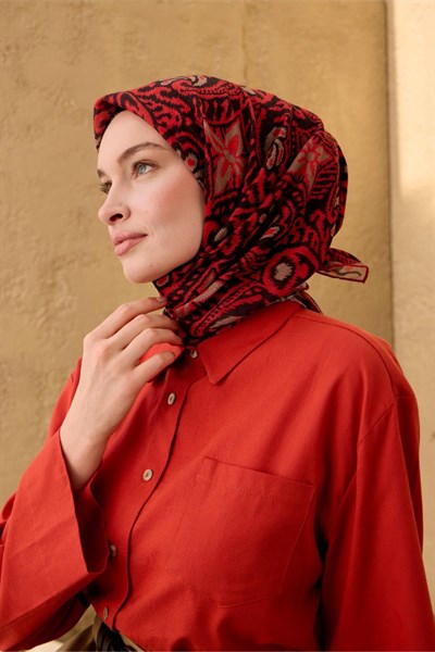 İnce Pamuk Soft Eşarp Açık Kırmızı-Soluk Siyah-Vizon Desenli Nefes Alan Tok Duruşlu 90x90