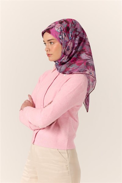 İnce Pamuk Soft Eşarp Pembe-Turkuaz Desenli Kaymaz Dokulu Tok Duruşlu 90x90