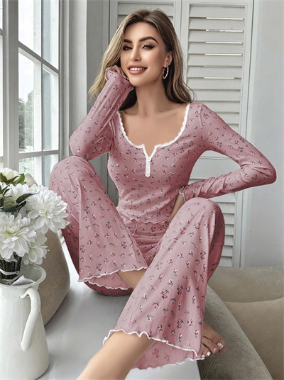 Kadın Çiçek Desenli Yumuşak Pamuklu Uzun Pijama Takımı 5132