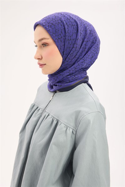 Olinda Eşarp Yonca Desen Koyu Lacivert 90x90