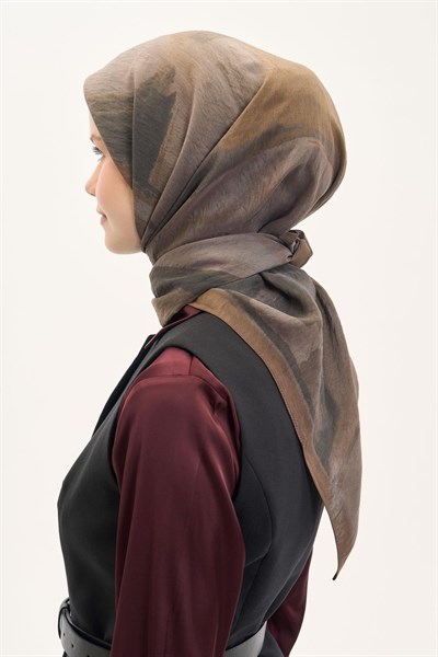 Olinda İpek Karışımlı Eşarp Soyut Desen Açık Kahverengi 90x90