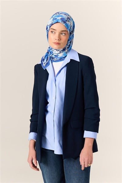 Organik Pamuk İpek Eşarp Gece Mavisi Gök Mavi Çiçek Desenli Tok Duruşlu 90x90