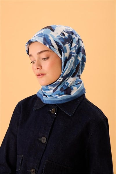 Organik Pamuk İpek Eşarp İndigo-Siyah-Beyaz-Gece Mavisi-Bebe Mavi Desenli Kaymaz Tok Duruşlu 90x90