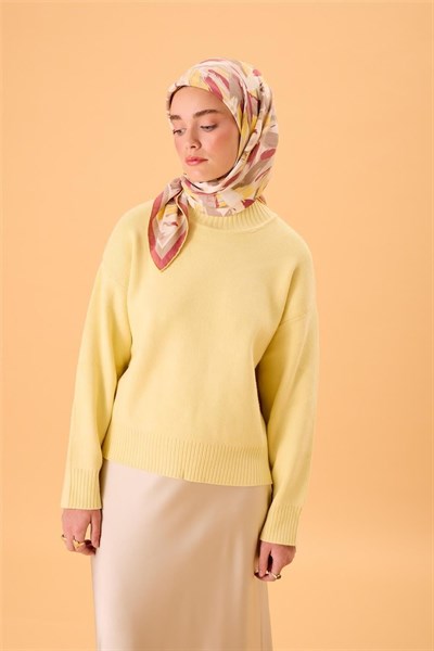Organik Pamuk İpek Eşarp Rose-Butter Yellow-Gri-Beyaz Desenli Kaymaz Tok Duruşlu 90x90