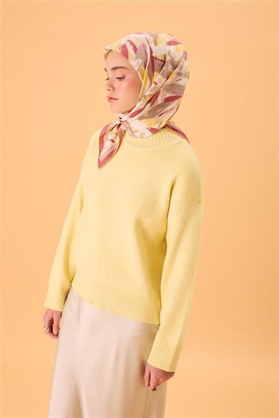 Organik Pamuk İpek Eşarp Rose-Butter Yellow-Gri-Beyaz Desenli Kaymaz Tok Duruşlu 90x90