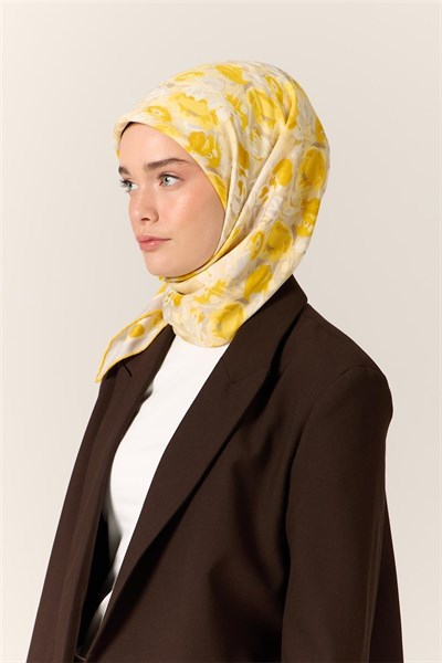 Organik Pamuk İpek Eşarp Sarı-Beyaz Desenli Tok Duruşlu 90x90