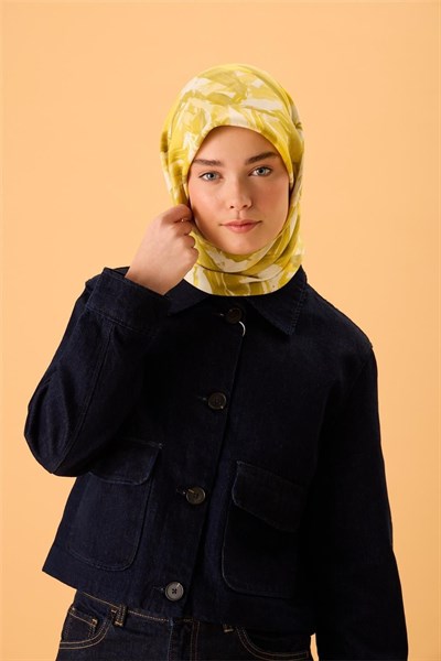 Organik Pamuk İpek Eşarp Yağ Yeşili-Sarı-Beyaz-Bej Desenli Kaymaz Tok Duruşlu 90x90