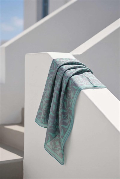 Pamuk Karışımlı Eşarp Açık Gri Geometrik Dalga Desen Soft Dokulu Kaymaz 90X90