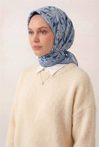 Pamuk Karışımlı Eşarp Açık Mavi Geometrik Dalga Desen Soft Dokulu Kaymaz 90X90