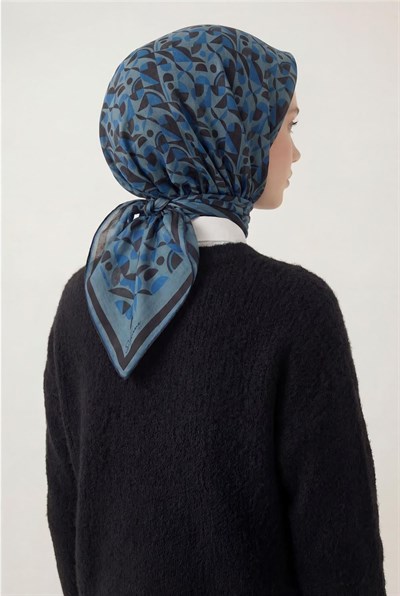 Pamuk Karışımlı Eşarp Bebe Mavi Retro Geometrik Desenli Soft Dokulu Kaymaz 90x90