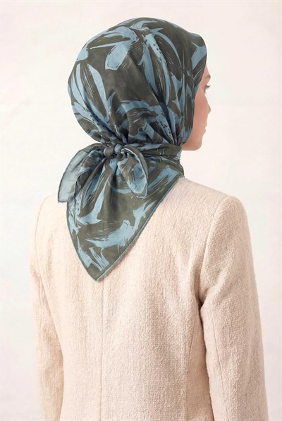 Pamuk Karışımlı Eşarp Turkuaz Modern Flora Desen Soft Dokulu Kaymaz 90X90