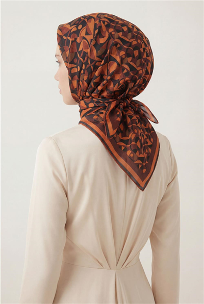 Pamuk Karışımlı Eşarp Turuncu Retro Geometrik Desenli Soft Dokulu Kaymaz 90x90