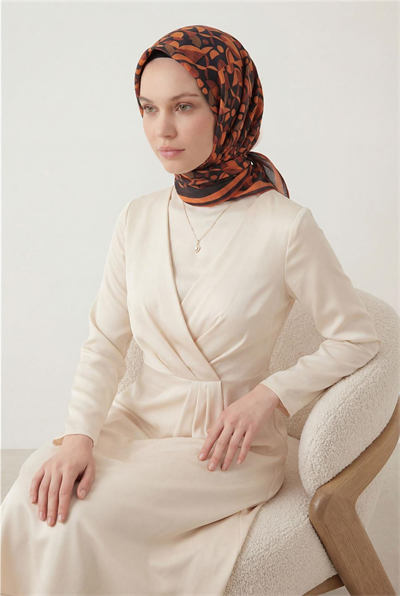 Pamuk Karışımlı Eşarp Turuncu Retro Geometrik Desenli Soft Dokulu Kaymaz 90x90
