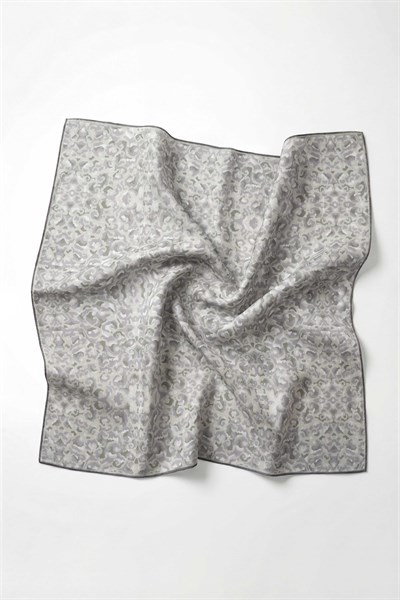 Pamuk Karışımlı Soft Eşarp Sis Motif Desen Uçuk Gri 90X90