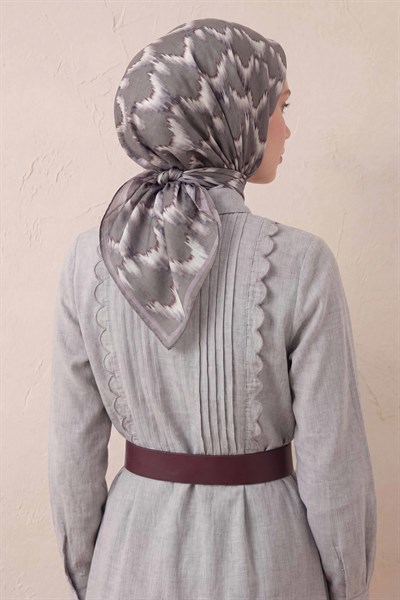 Pamuk Karışımlı Soft Eşarp Zikzak Akış Desen Yağ Yeşili 90x90