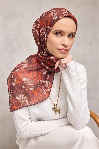 Pamuk Polyester Eşarp Kahverengi-Turuncu Bej Siyah Botanik Desenli Soft Dokulu Tok Duruşlu 90x90