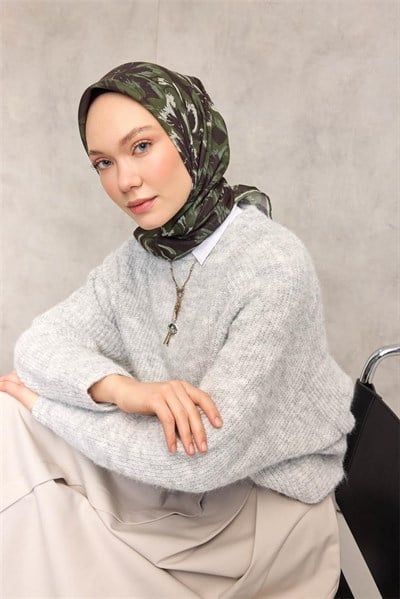 Pamuk Polyester Eşarp Koyu Siyah Büyük Papatya Desenli Soft Dokulu Kaymaz 90x90