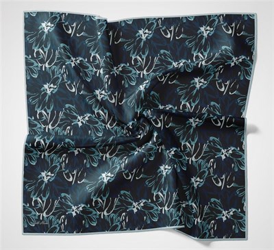 Pamuk Polyester Eşarp Lacivert-Çamgöbeği Beyaz Gece Mavisi Botanik Desenli Soft Dokulu Tok Duruşlu 90x90