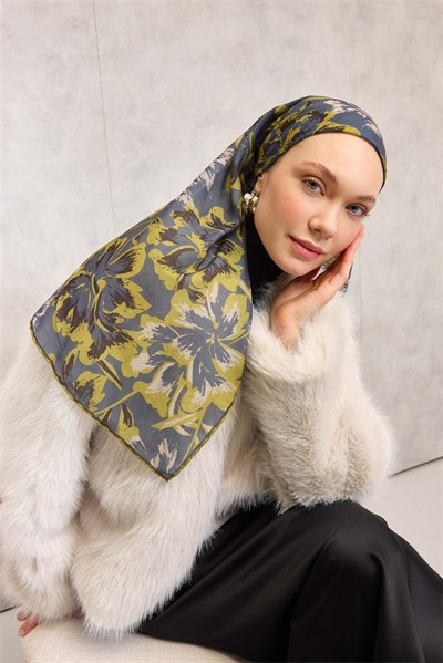 Pamuk Polyester Eşarp Vizon Büyük Papatya Desenli Soft Dokulu Kaymaz 90x90