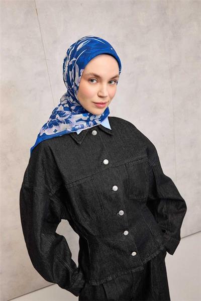 Pamuk Polyester Soft Eşarp Büyük Papatya Desen Saks 90x90
