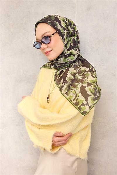 Pamuk Polyester Soft Eşarp Büyük Papatya Desen Siyah 90x90