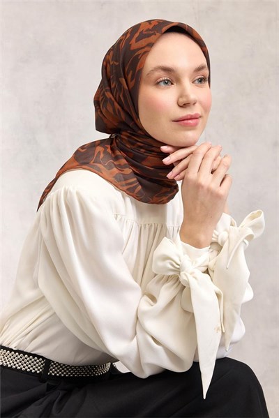 Pamuk Polyester Soft Eşarp Dumanlı Siyah Soyut Desenli Tok Duruşlu 90x90