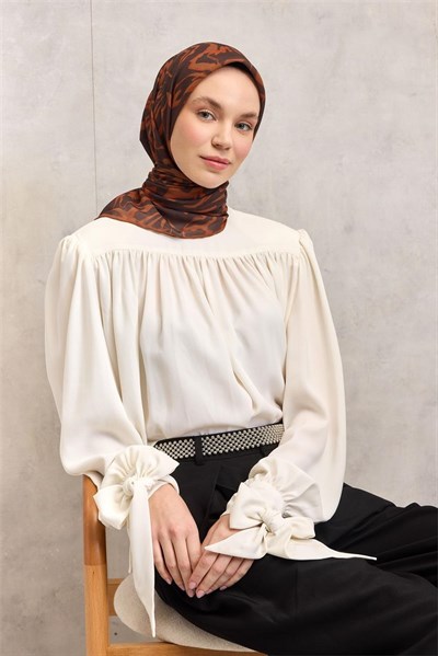 Pamuk Polyester Soft Eşarp Dumanlı Siyah Soyut Desenli Tok Duruşlu 90x90