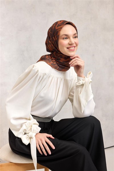 Pamuk Polyester Soft Eşarp Dumanlı Siyah Soyut Desenli Tok Duruşlu 90x90