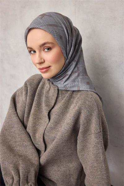 Pamuk Polyester Soft Eşarp Geometrik Desen Gri 90*90