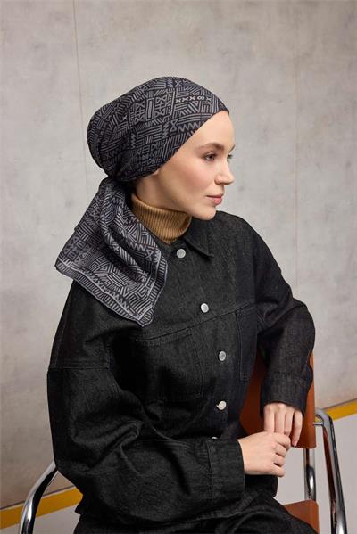 Pamuk Polyester Soft Eşarp Geometrik Desen Koyu Siyah 90*90