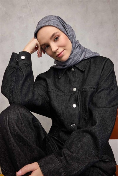 Pamuk Polyester Soft Eşarp Koyu Gri Geometrik Desenli Kaymaz Tok Duruşlu 90x90