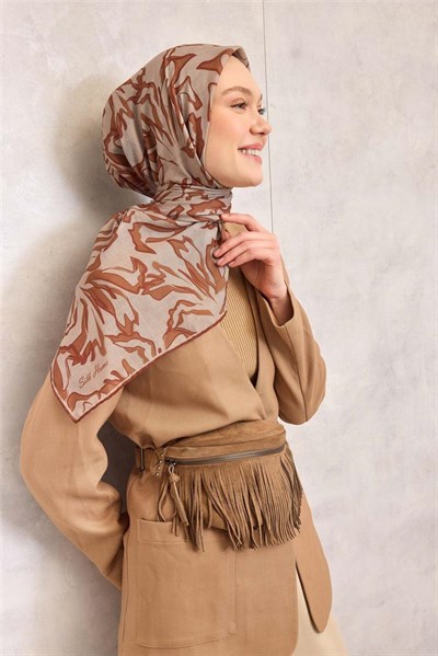 Pamuk Polyester Soft Eşarp Latte Soyut Desenli Tok Duruşlu 90x90