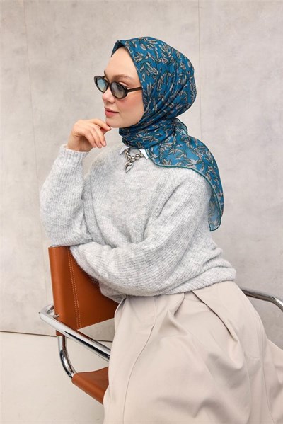 Pamuk Polyester Soft Eşarp Mavi Çiçek Desenli Kaymaz Dokulu 90x90