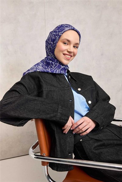 Pamuk Polyester Soft Eşarp Mor Lilium Desenli Kaymaz Dokulu 90x90